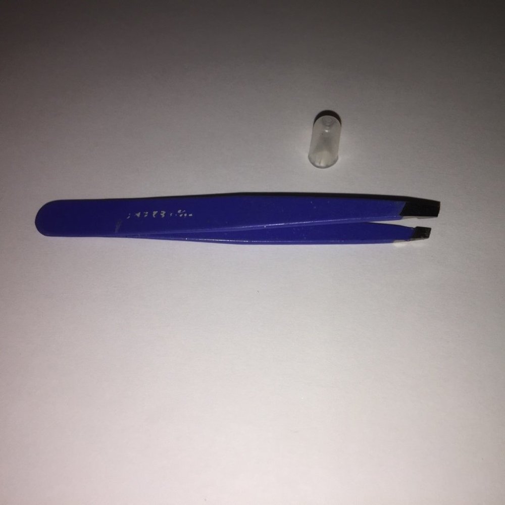 Tweezerman‎ Blue Slant Tweezer